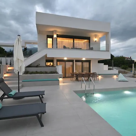 Apex Premium Living Villa Leptokariá